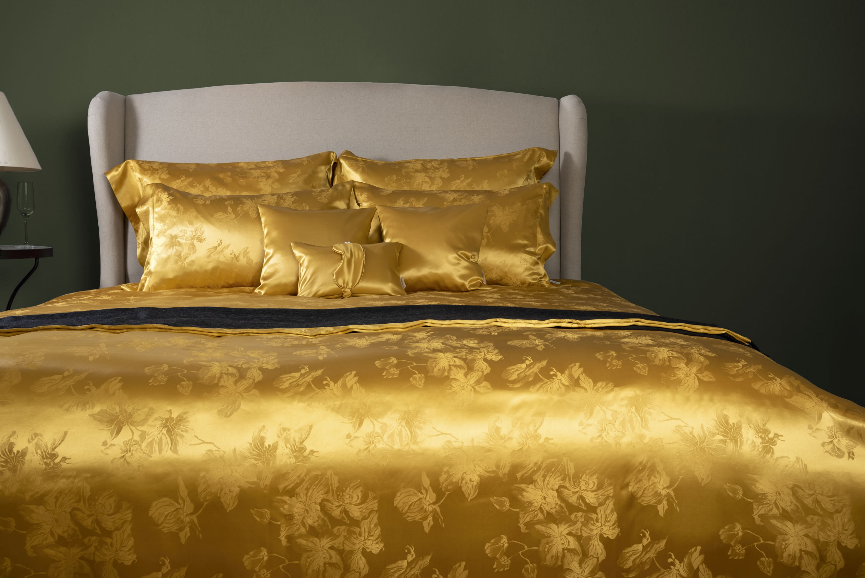 Silk Bed Linen - Ada - Gold - Jacquard 